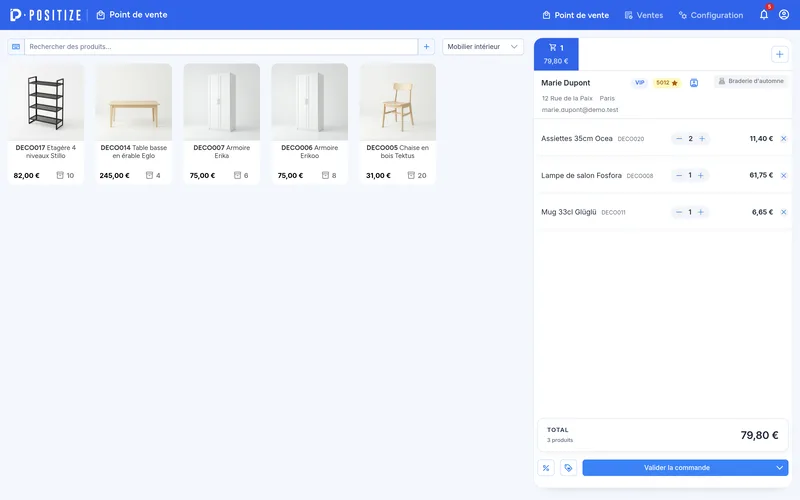 Écran du point de vente : la grille des produits à gauche, le panier avec le client et la session à droite